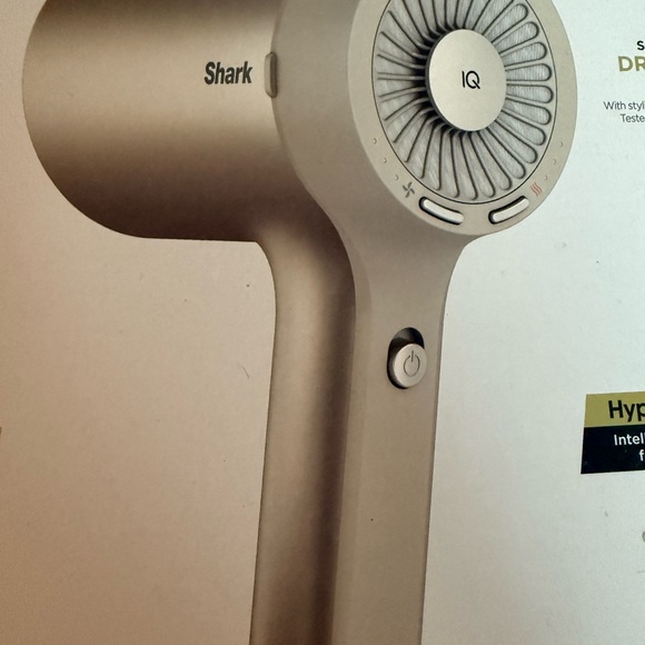 Shark hair dryer - Hyper air - Picture 3 of 12